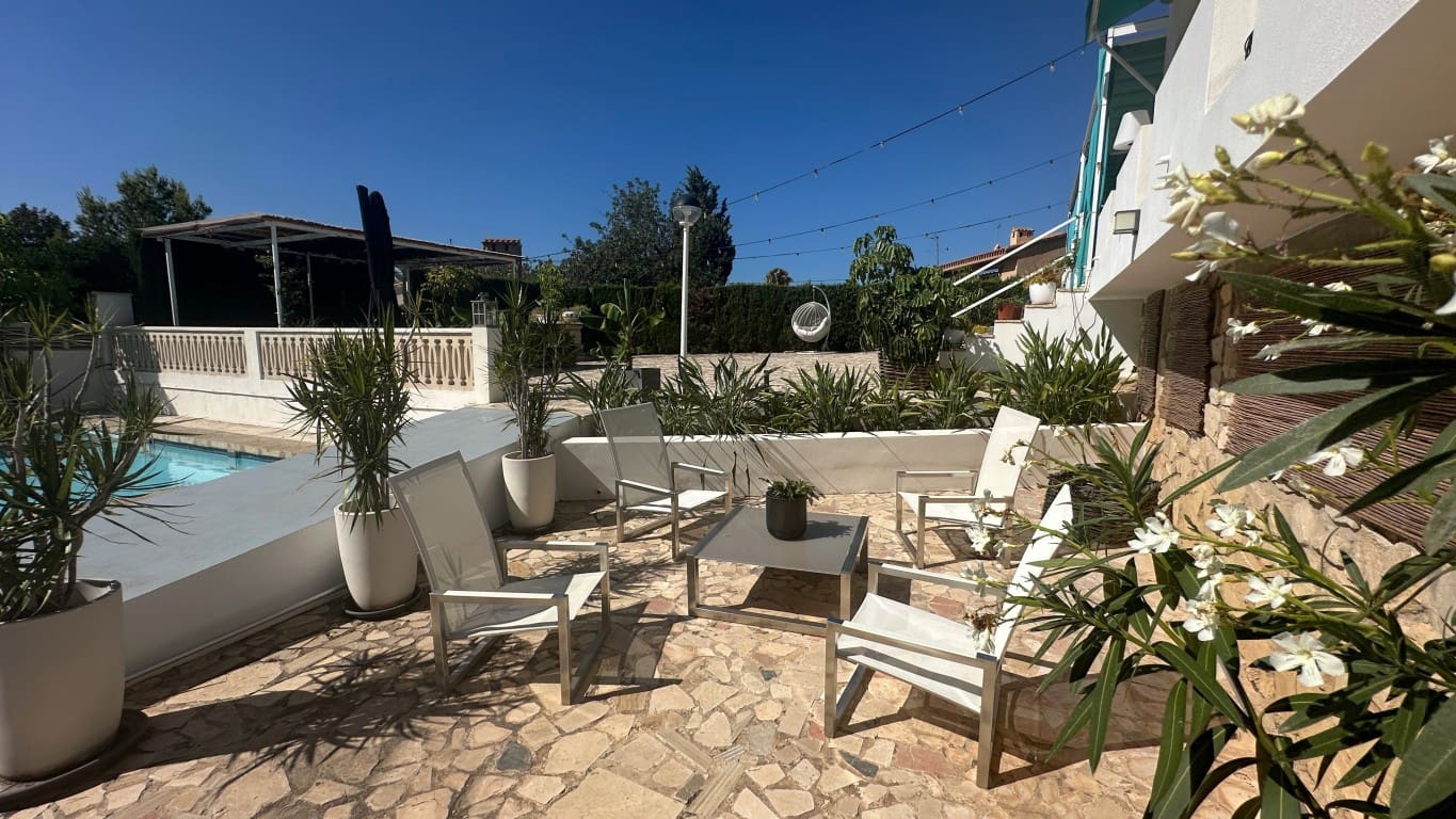 4 Zimmer Villa zu verkaufen in Barranco Hondo mit Pool - 595.000 € (Ref: 7759848)