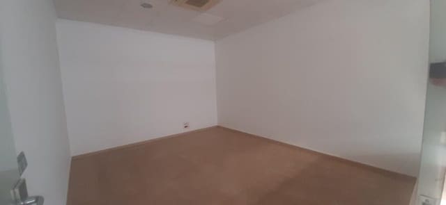 Commercial for sale in La Nucia Pueblo  , La Nucia - € 150,000 (Ref: 7799310)