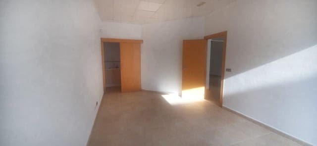 Commercial for sale in La Nucia Pueblo  , La Nucia - € 150,000 (Ref: 7799310)