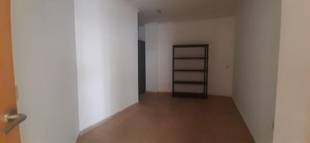 Commercial for sale in La Nucia Pueblo  , La Nucia - € 150,000 (Ref: 7799310)