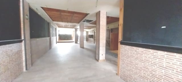 Commercial for sale in Albir, Alfaz del Pi / L'Alfàs del Pi - € 1,200,000 (Ref: 7802479)