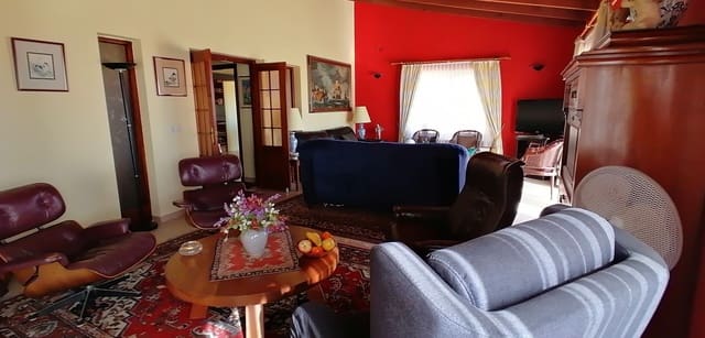 5 bedroom Villa for sale in Pueblo - Urbanizaciones, Alfaz del Pi / L'Alfàs del Pi with pool - € 729,000 (Ref: 8040004)