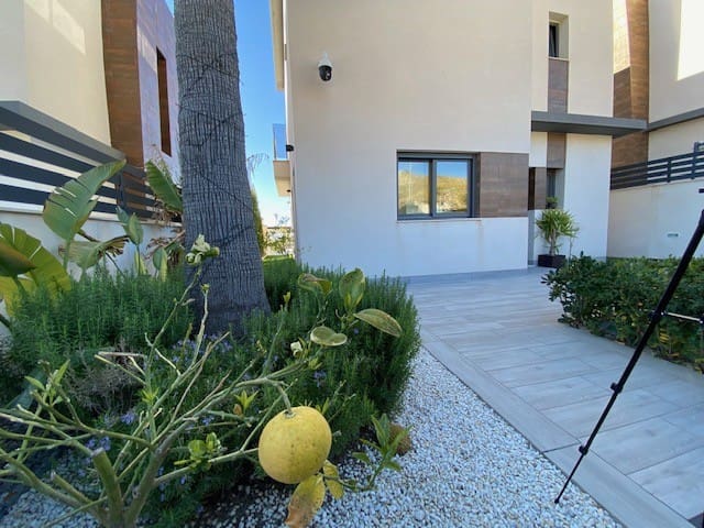 3 quarto Moradia para venda em Finestrat com piscina - 735 000 € (Ref: 8118172)