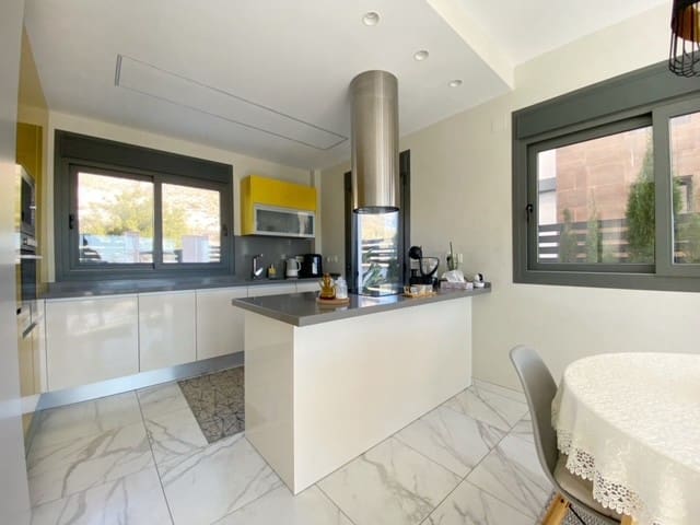 3 quarto Moradia para venda em Finestrat com piscina - 735 000 € (Ref: 8118172)