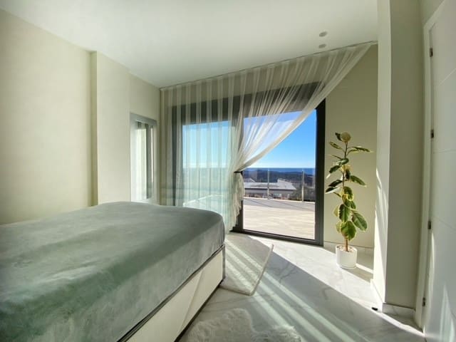 3 quarto Moradia para venda em Finestrat com piscina - 735 000 € (Ref: 8118172)