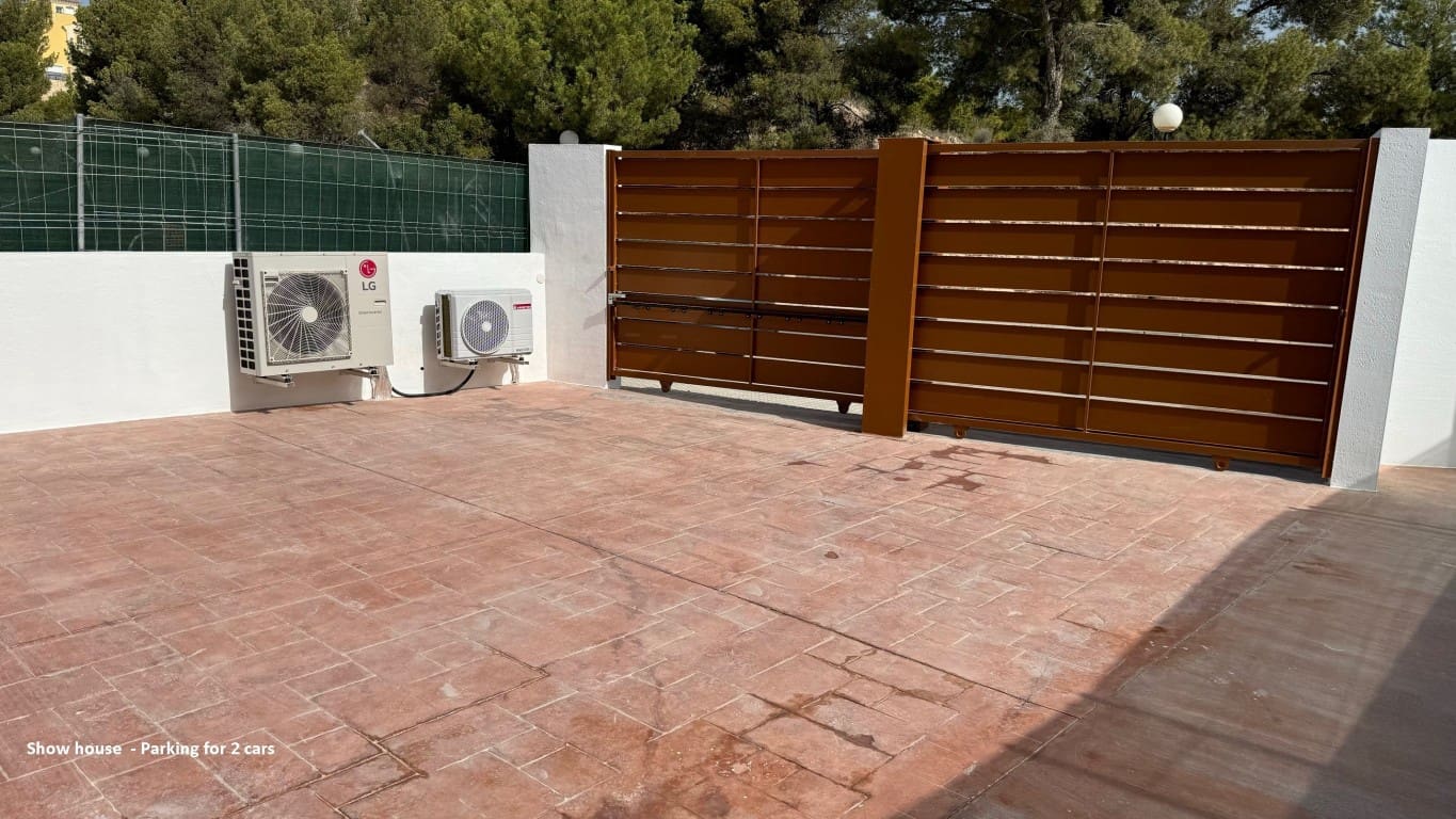 4 soverom Villa til salgs i La Nucia - € 449 000 (Ref: 8155654)