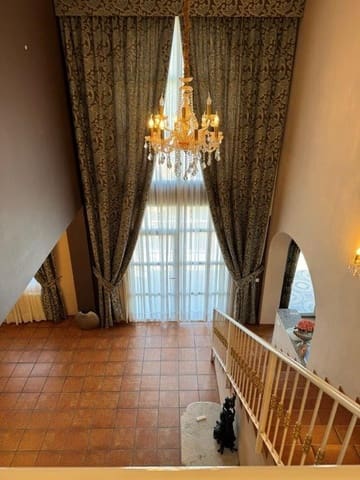 Villa til salgs i Callosa d'En Sarrià med svømmebasseng - € 595 000 (Ref: 8176353)