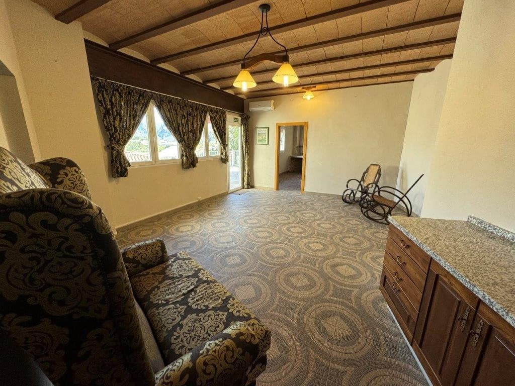 Villa te koop in Callosa d'En Sarria met zwembad - € 595.000 (Ref: 8176353)