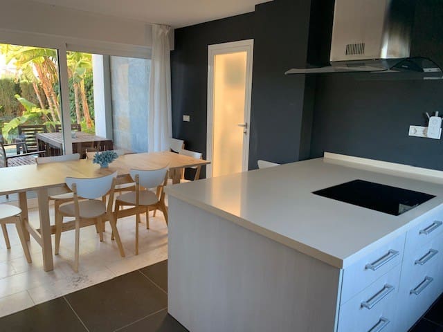 4 quarto Moradia para venda em Albir com piscina - 990 000 € (Ref: 8253163)