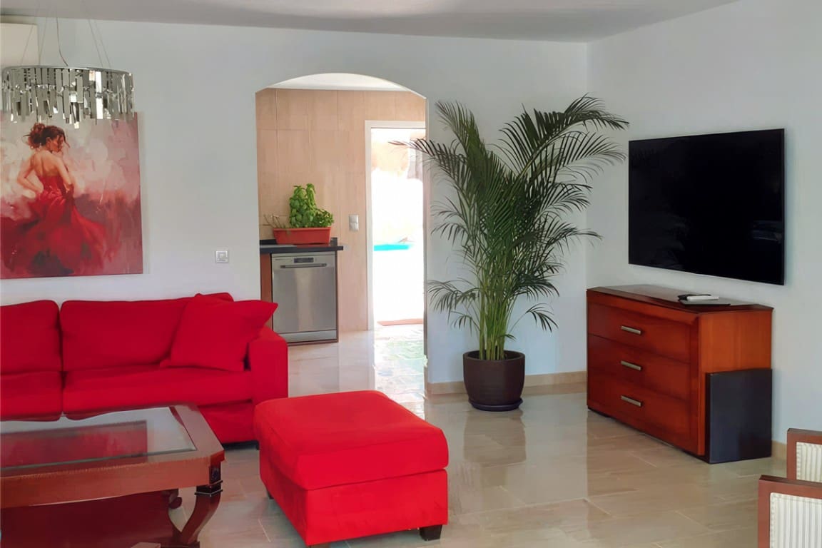 3 bedroom Villa for sale in Albir with pool - € 795,000 (Ref: 8321375)