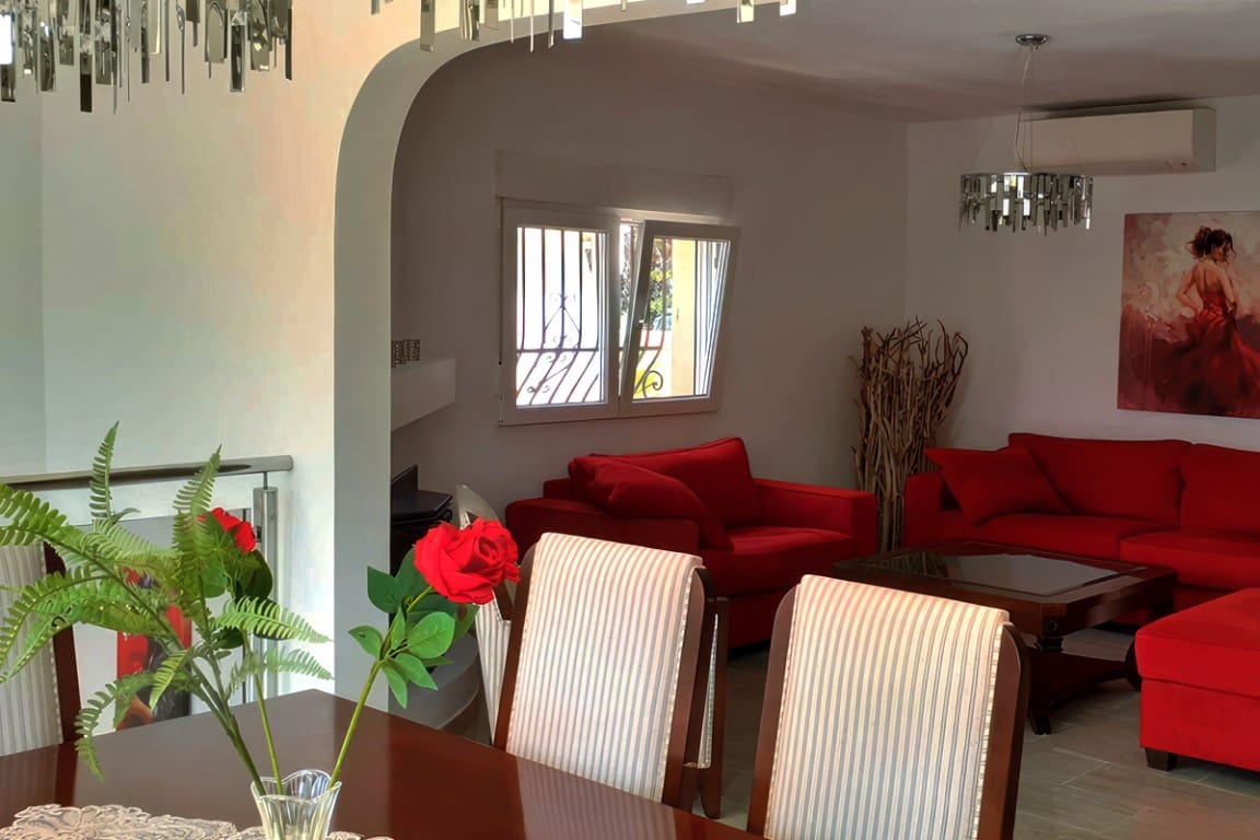 3 bedroom Villa for sale in Albir with pool - € 795,000 (Ref: 8321375)