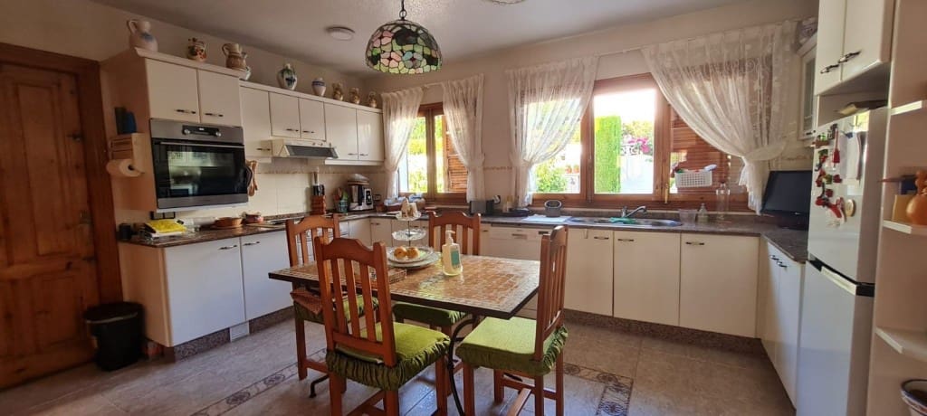 6 soverom Villa til salgs i Benidorm - € 745 000 (Ref: 8382328)