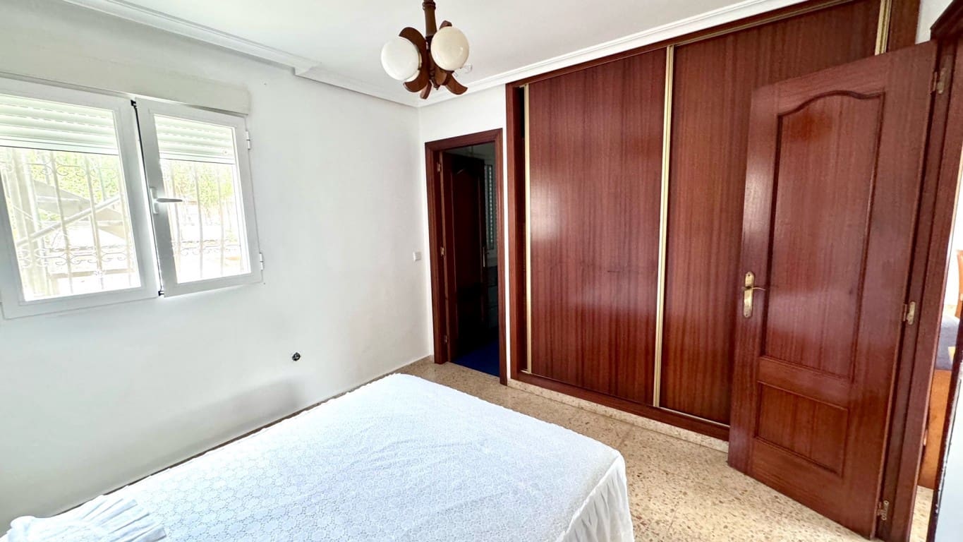 3 makuuhuone Huvila myytävänä paikassa La Nucia mukana uima-altaan - 255 000 € (Ref: 8481806)