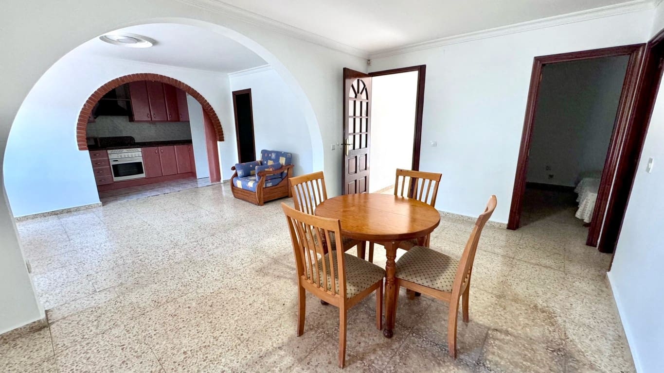 3 makuuhuone Huvila myytävänä paikassa La Nucia mukana uima-altaan - 255 000 € (Ref: 8481806)