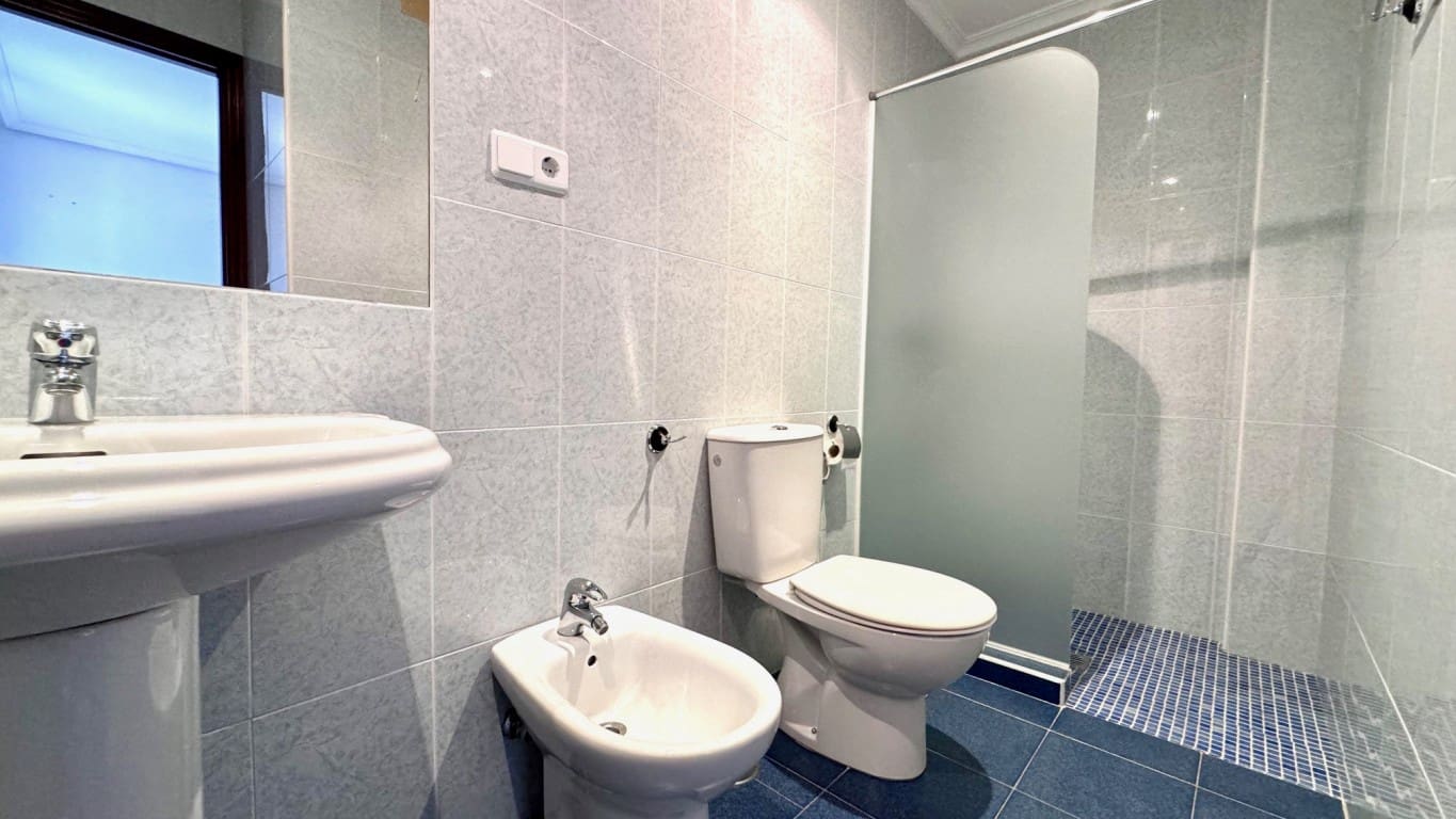 3 makuuhuone Huvila myytävänä paikassa La Nucia mukana uima-altaan - 255 000 € (Ref: 8481806)