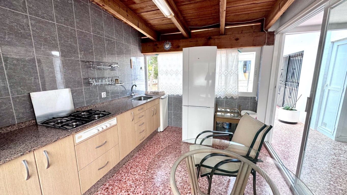 3 makuuhuone Huvila myytävänä paikassa La Nucia mukana uima-altaan - 255 000 € (Ref: 8481806)