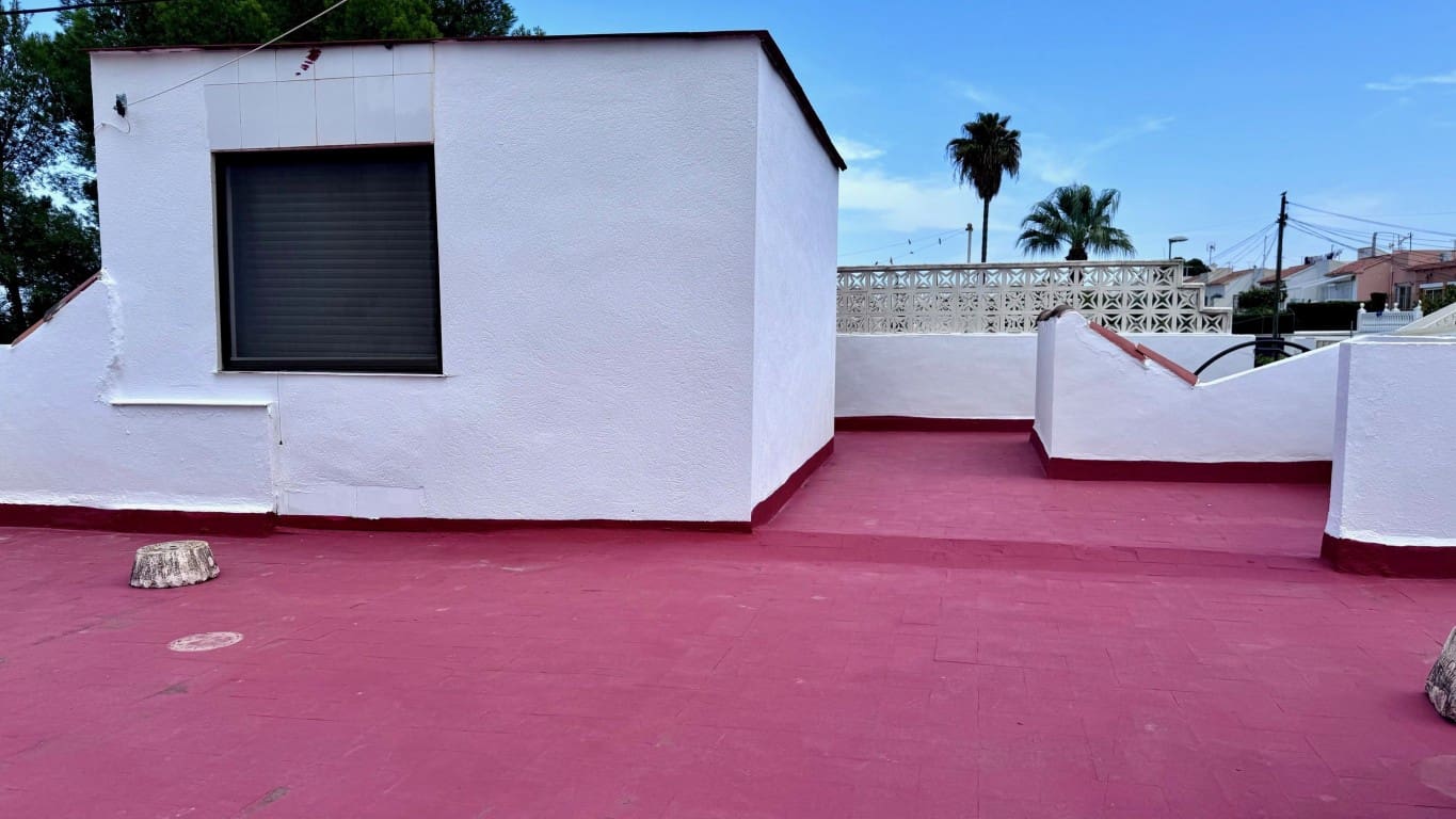 3 makuuhuone Huvila myytävänä paikassa La Nucia mukana uima-altaan - 255 000 € (Ref: 8481806)