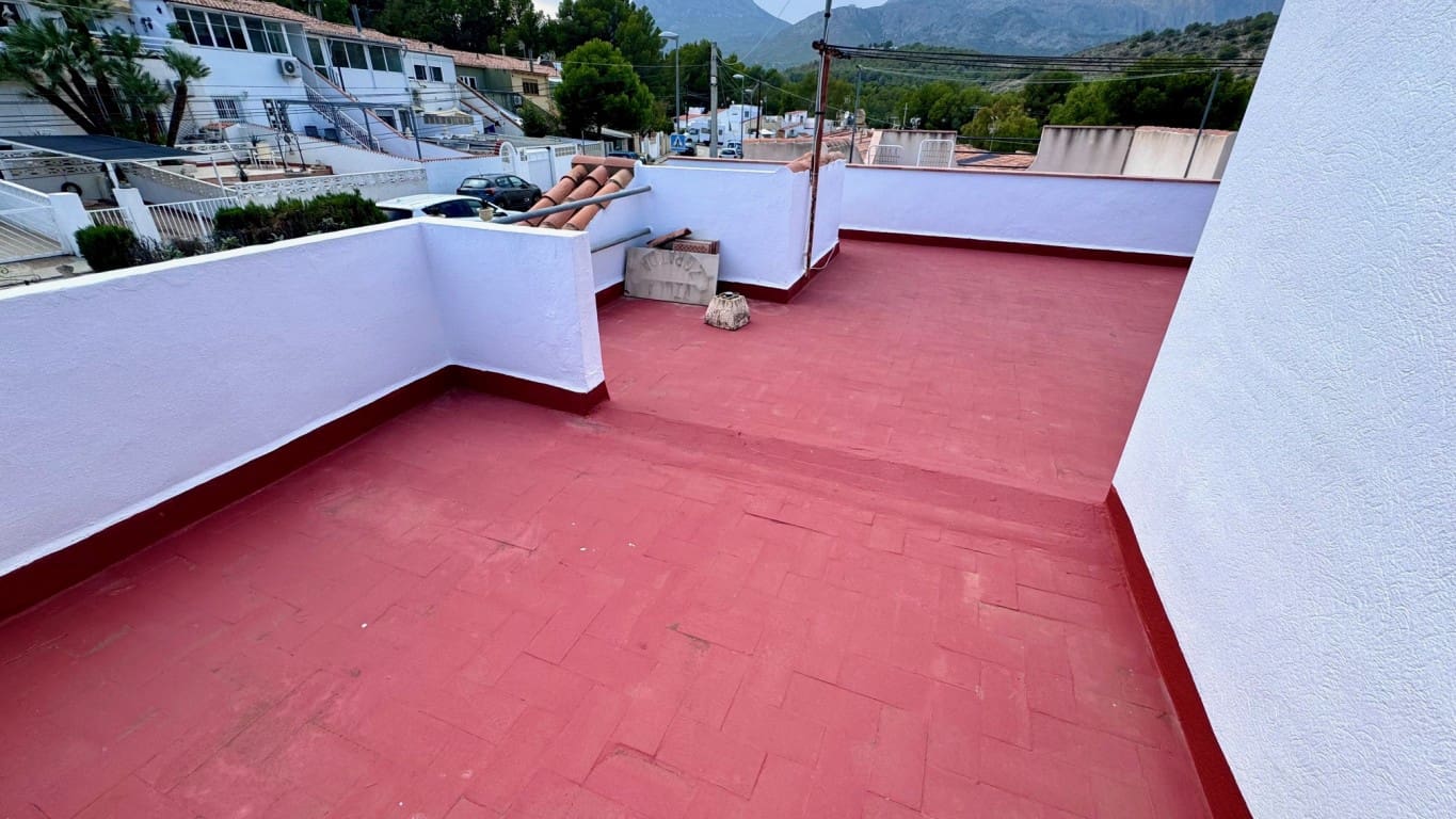 3 makuuhuone Huvila myytävänä paikassa La Nucia mukana uima-altaan - 255 000 € (Ref: 8481806)