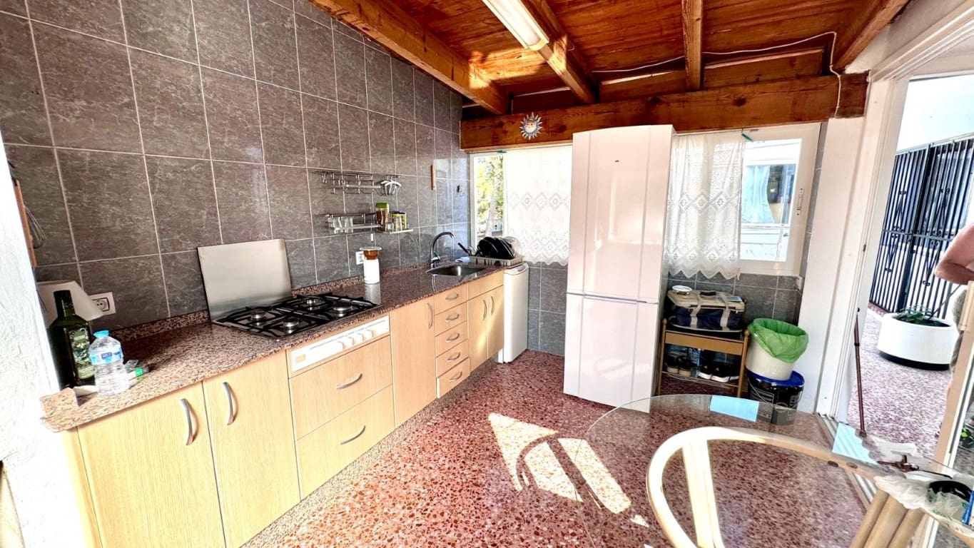 3 makuuhuone Huvila myytävänä paikassa La Nucia mukana uima-altaan - 255 000 € (Ref: 8481806)