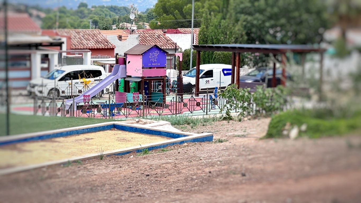 3 makuuhuone Huvila myytävänä paikassa La Nucia mukana uima-altaan - 255 000 € (Ref: 8481806)