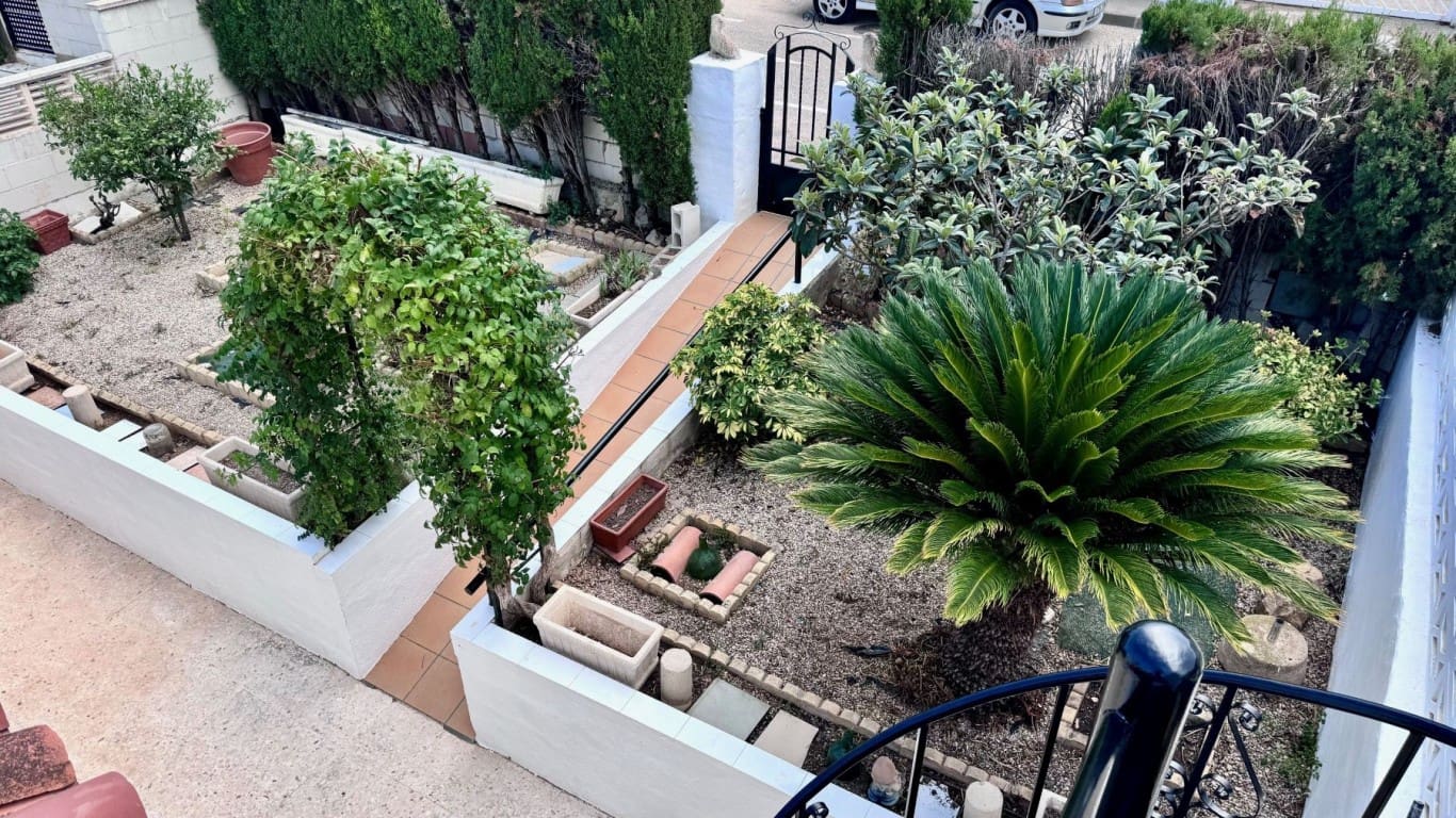 3 makuuhuone Huvila myytävänä paikassa La Nucia mukana uima-altaan - 255 000 € (Ref: 8481806)