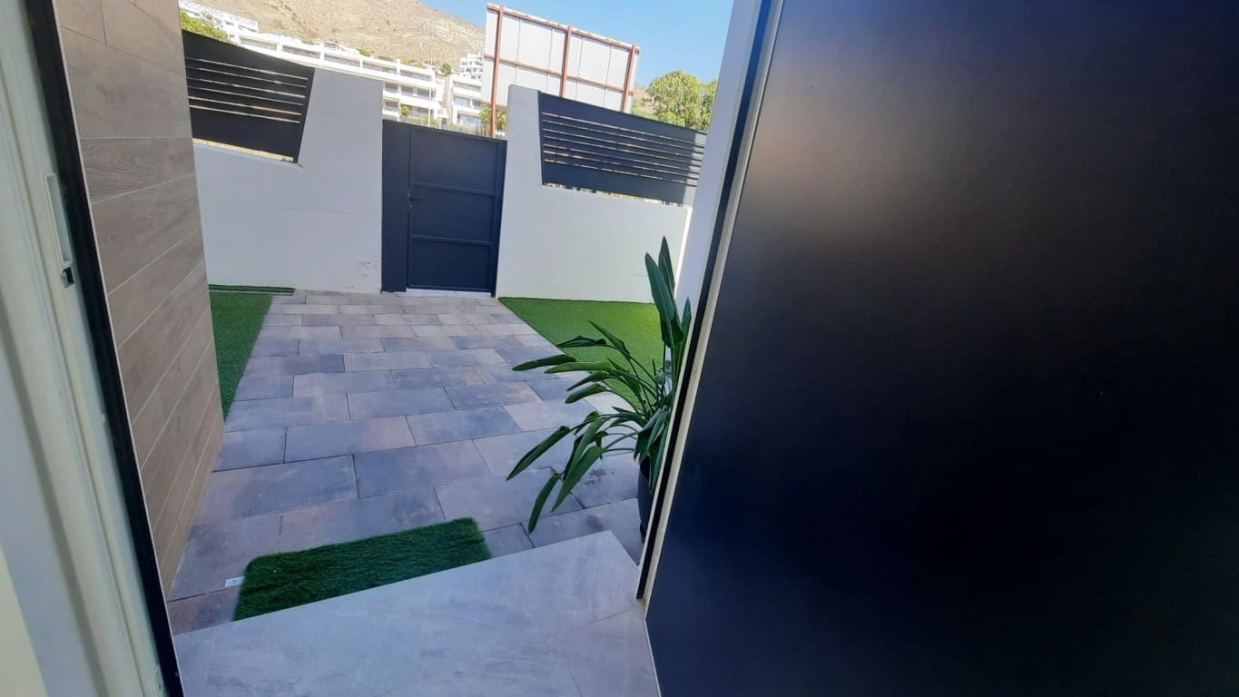 3 bedroom Villa for sale in Finestrat with pool - € 1,750,000 (Ref: 8598635)