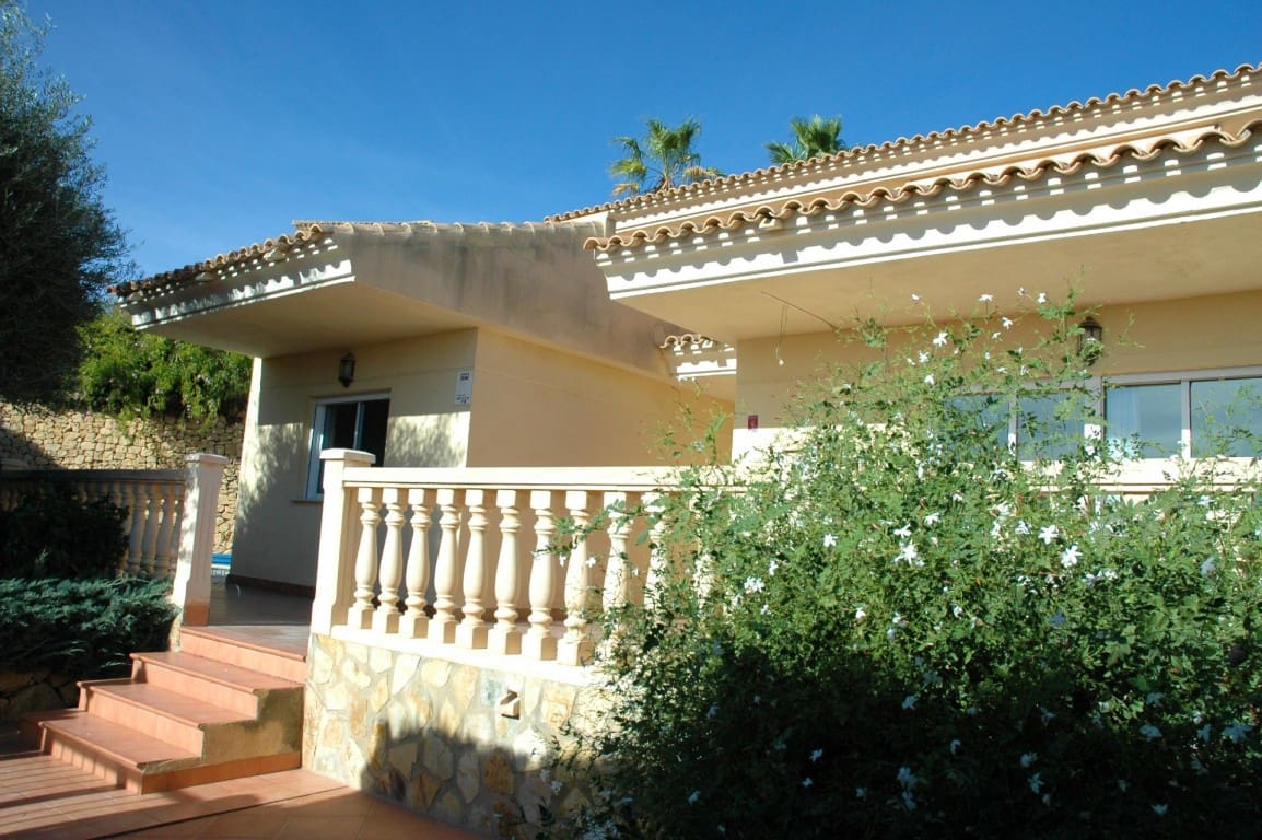 4 soverom Villa til salgs i Finestrat med svømmebasseng - € 590 000 (Ref: 8614173)