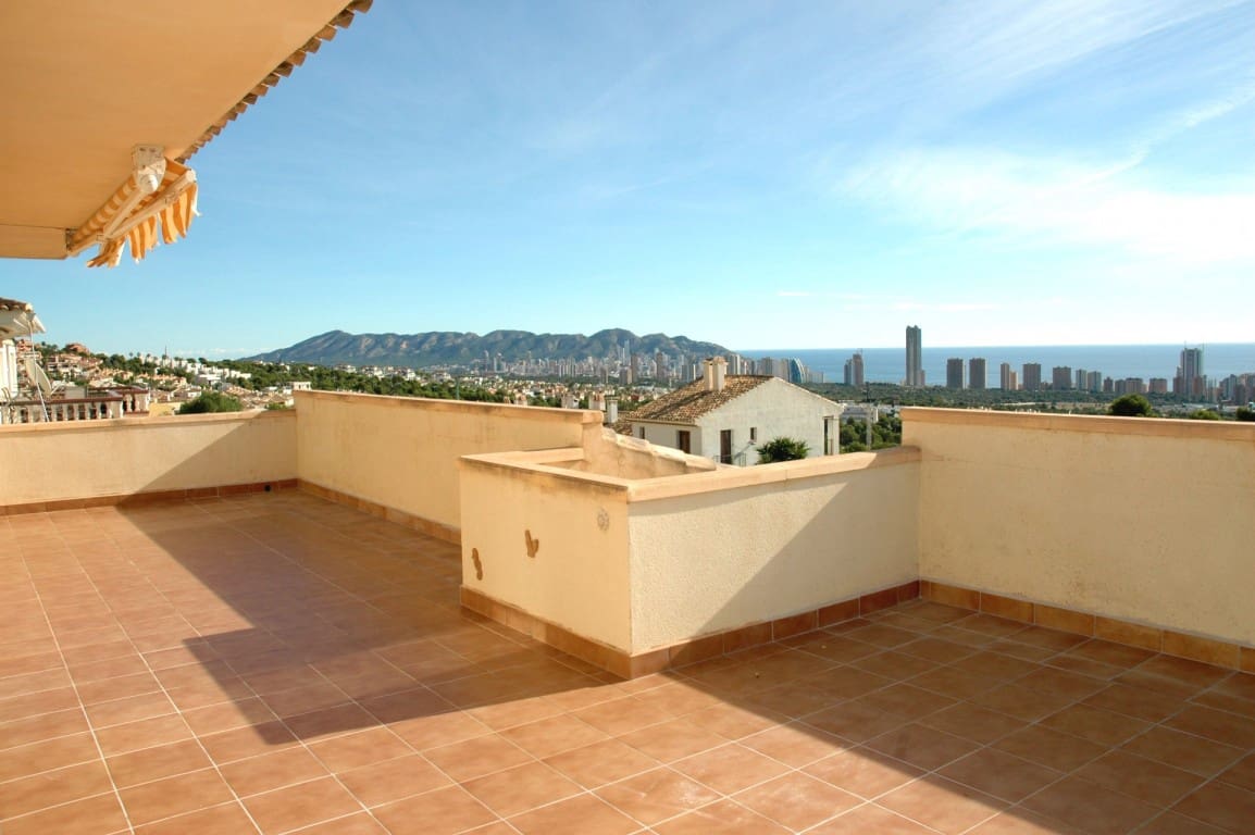 4 soverom Villa til salgs i Finestrat med svømmebasseng - € 590 000 (Ref: 8614173)