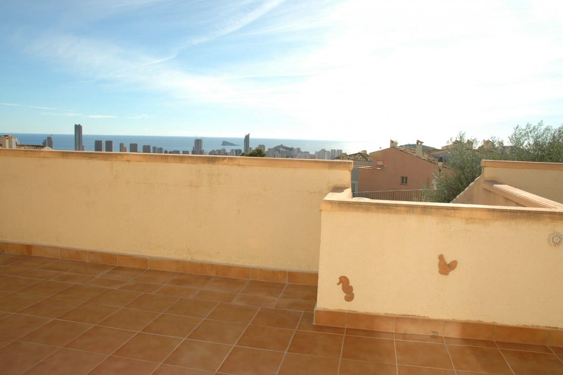 4 soverom Villa til salgs i Finestrat med svømmebasseng - € 590 000 (Ref: 8614173)