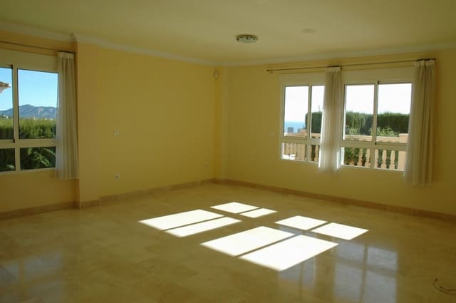 4 sovrum Villa till salu i Golf Bahía, Finestrat med pool - 590 000 € (Ref: 8614173)