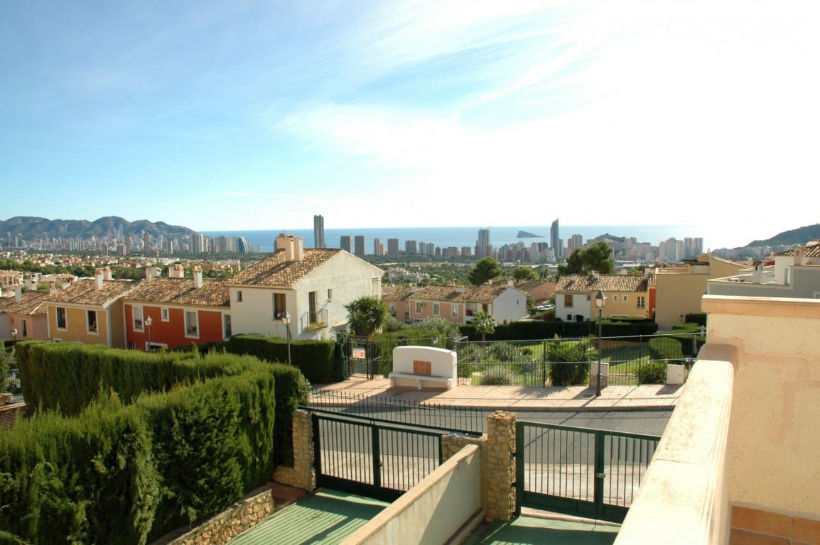 4 soverom Villa til salgs i Finestrat med svømmebasseng - € 590 000 (Ref: 8614173)