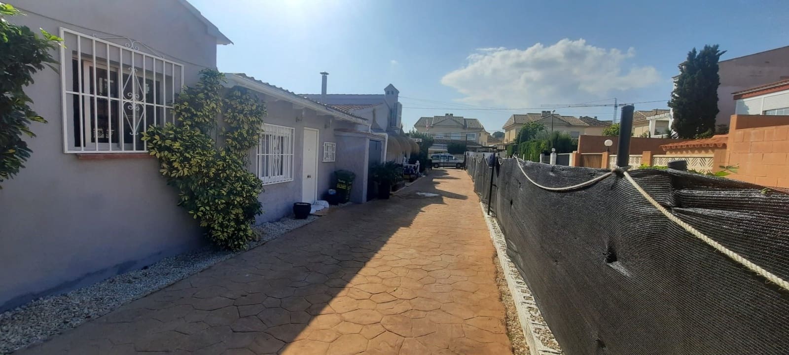 5 slaapkamer Commercieel te koop in La Nucia - € 550.000 (Ref: 8625345)