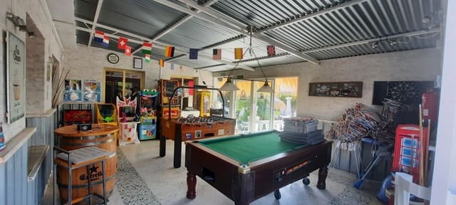 5 bedroom Commercial for sale in La Nucia Pueblo  , La Nucia - € 550,000 (Ref: 8625345)