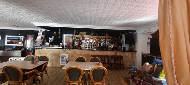 5 bedroom Commercial for sale in La Nucia Pueblo  , La Nucia - € 550,000 (Ref: 8625345)