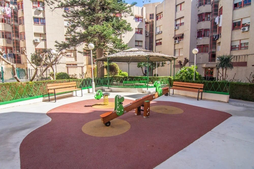 Apartamento de 3 habitaciones en La Villajoyosa / Vila Joiosa en venta con piscina - 340.000 € (Ref: 8665452)
