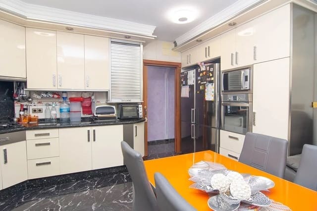 Apartamento de 3 habitaciones en La Villajoyosa / Vila Joiosa en venta con piscina - 340.000 € (Ref: 8665452)