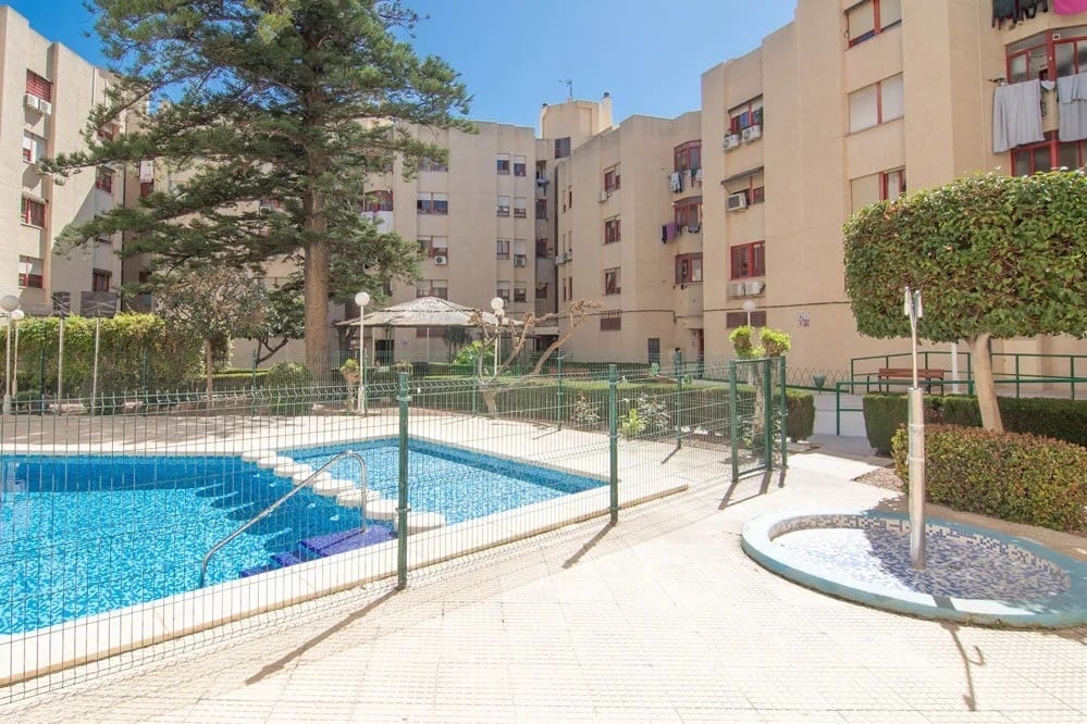 Apartamento de 3 habitaciones en La Villajoyosa / Vila Joiosa en venta con piscina - 340.000 € (Ref: 8665452)