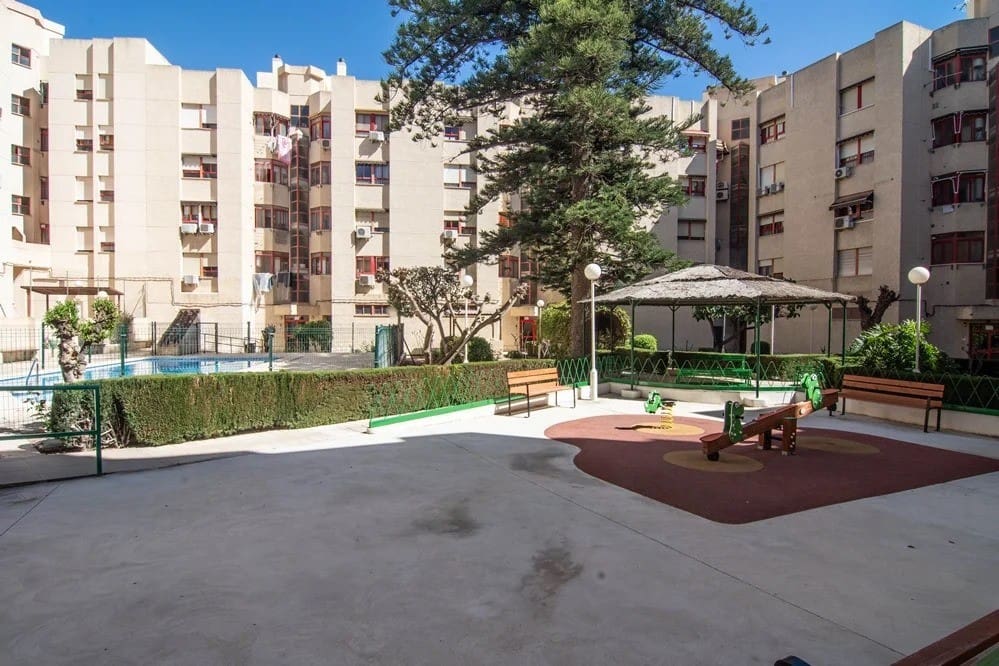 Apartamento de 3 habitaciones en La Villajoyosa / Vila Joiosa en venta con piscina - 340.000 € (Ref: 8665452)