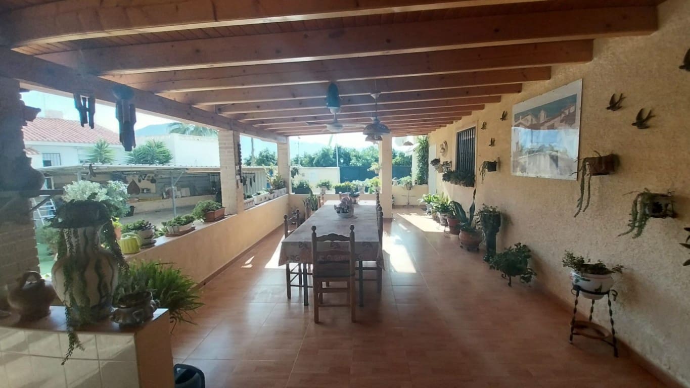 3 bedroom Villa for sale in Alfaz del Pi / L'Alfas del Pi with pool - € 350,000 (Ref: 8699062)