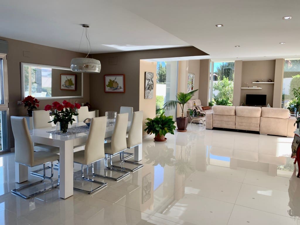 6 quarto Moradia para venda em Albir com piscina - 2 100 000 € (Ref: 8762451)