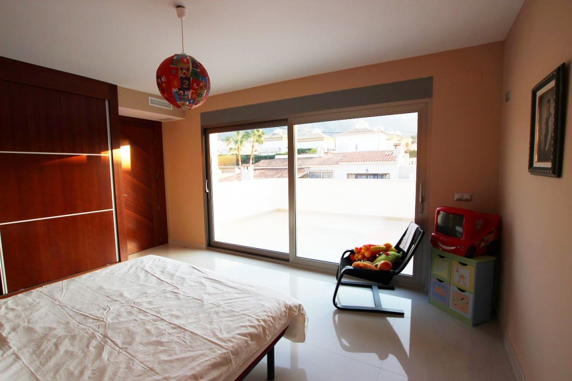 6 quarto Moradia para venda em Albir com piscina - 2 100 000 € (Ref: 8762451)