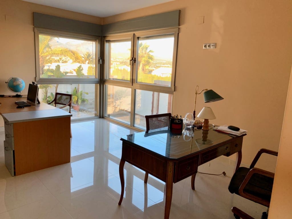 6 quarto Moradia para venda em Albir com piscina - 2 100 000 € (Ref: 8762451)