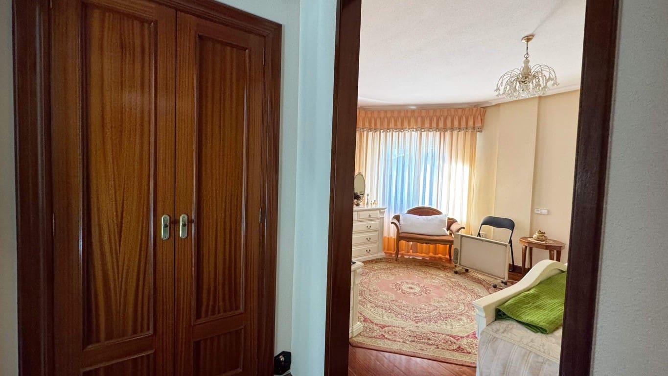 4 bedroom Villa for sale in Albir with pool - € 475,000 (Ref: 8809851)