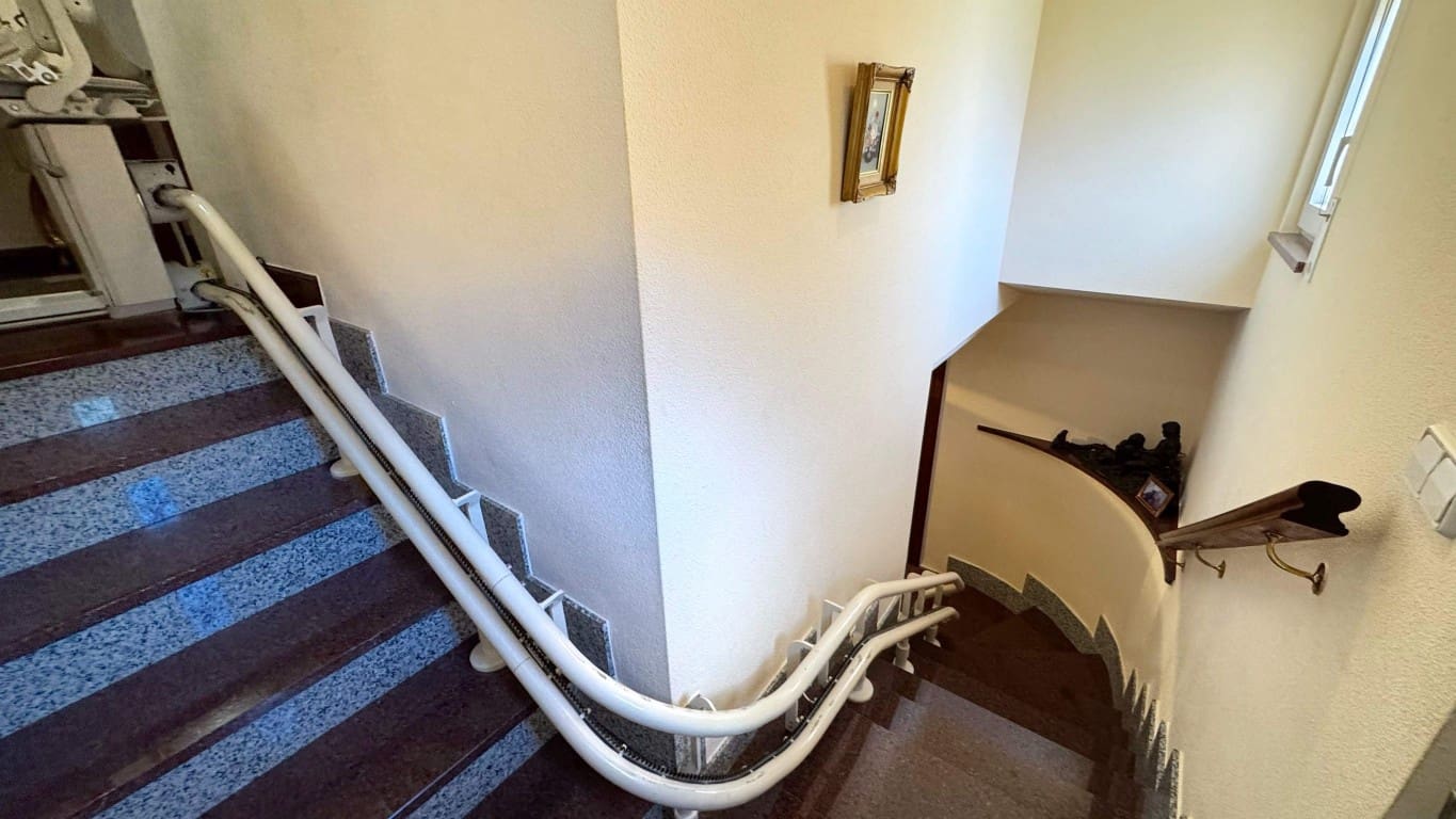 4 Zimmer Villa zu verkaufen in Albir mit Pool - 475.000 € (Ref: 8809851)