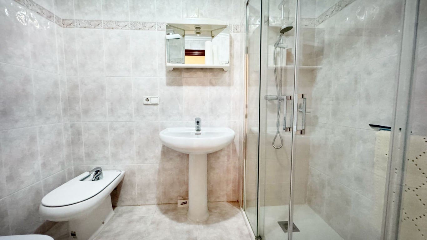 4 Zimmer Villa zu verkaufen in Albir mit Pool - 425.000 € (Ref: 8809851)