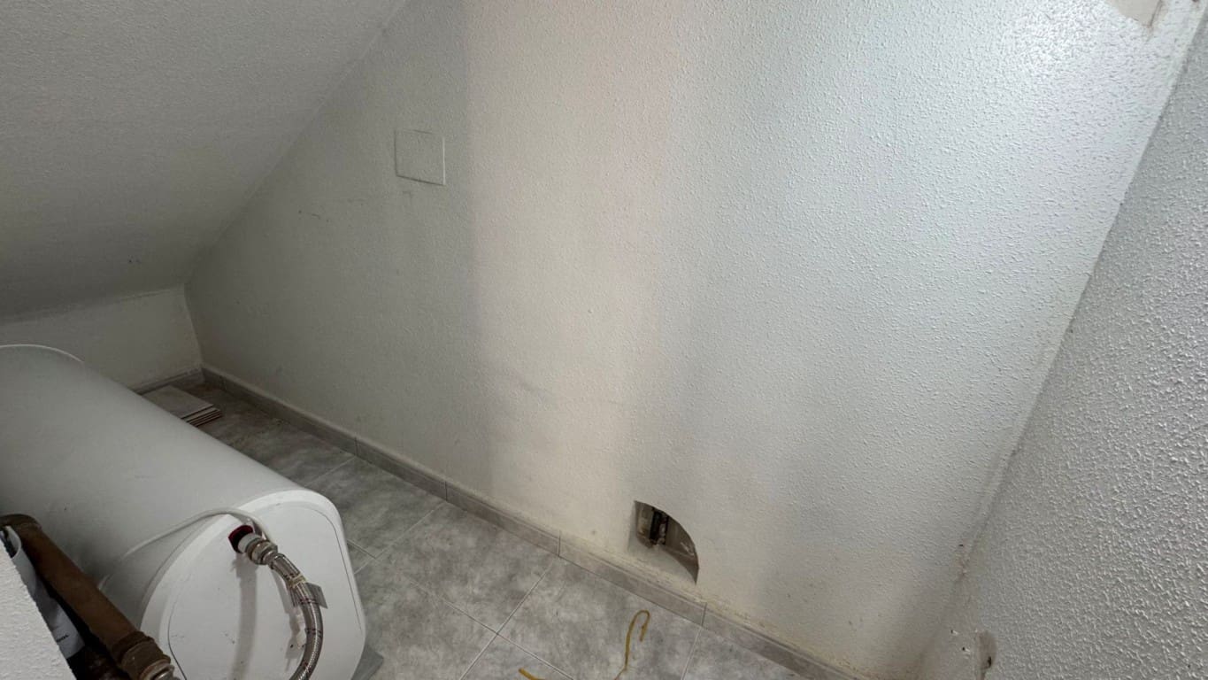 4 Zimmer Villa zu verkaufen in Albir mit Pool - 425.000 € (Ref: 8809851)