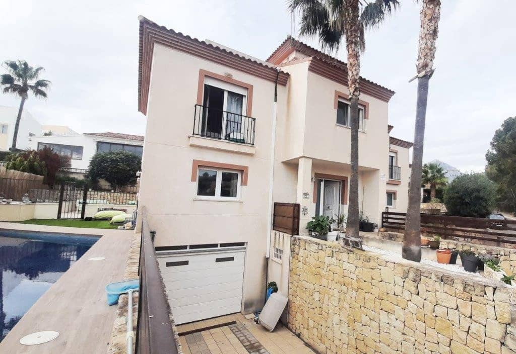 4 soverom Villa til salgs i Alfaz del Pi / L'Alfas del Pi med svømmebasseng - € 398 000 (Ref: 8830347)