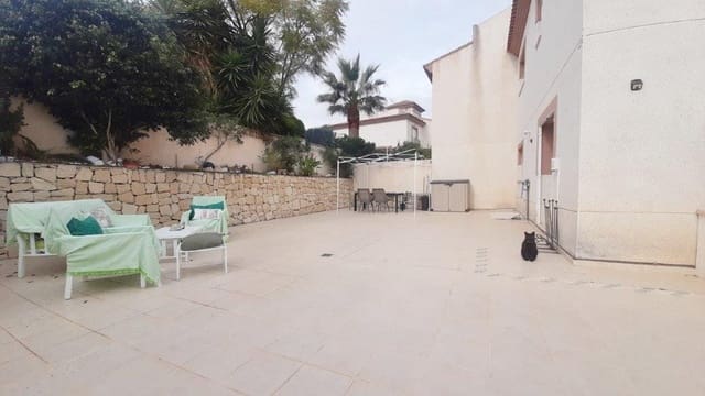 4 soverom Villa til salgs i Escandinavia - Cautivador, Alfaz del Pi / L'Alfàs del Pi med svømmebasseng - € 398 000 (Ref: 8830347)