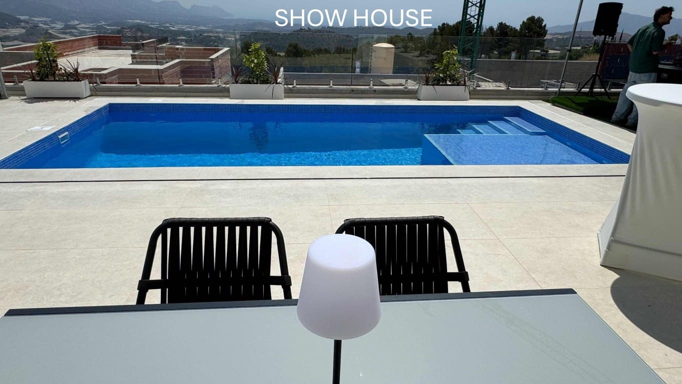 3 soveværelse Villa til salg i Polop med swimmingpool - € 598.000 (Ref: 8882354)