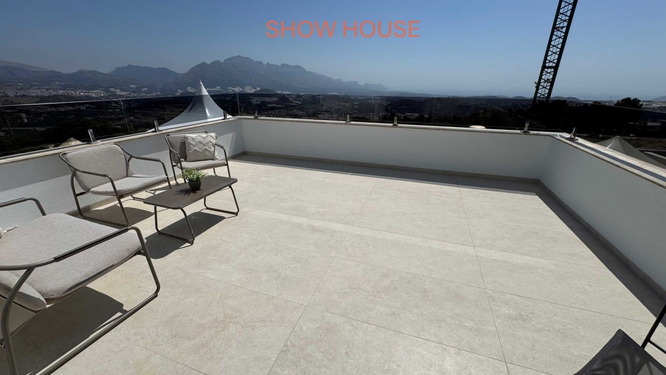 3 soveværelse Villa til salg i Polop med swimmingpool - € 598.000 (Ref: 8882354)